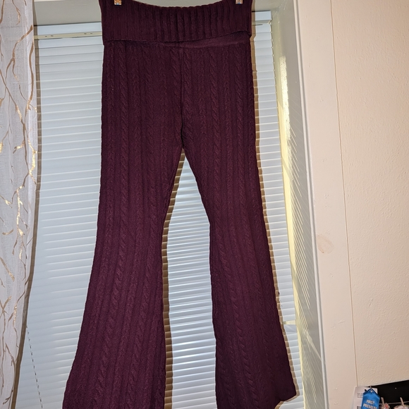 Victoria's Secret Pants - Victoria's Secret Burgundy Quilted Flared Leggings